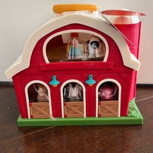 Big red barn foldable 6 pc toys